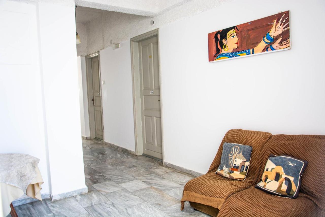 Carlos Pension Akrotiri  Luaran gambar